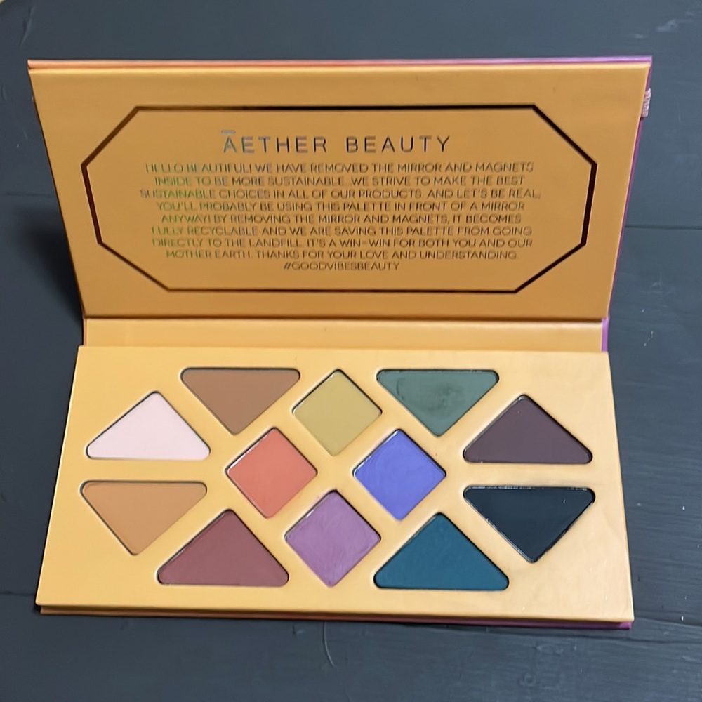 Āether Beauty Joshua Tree Desert palette